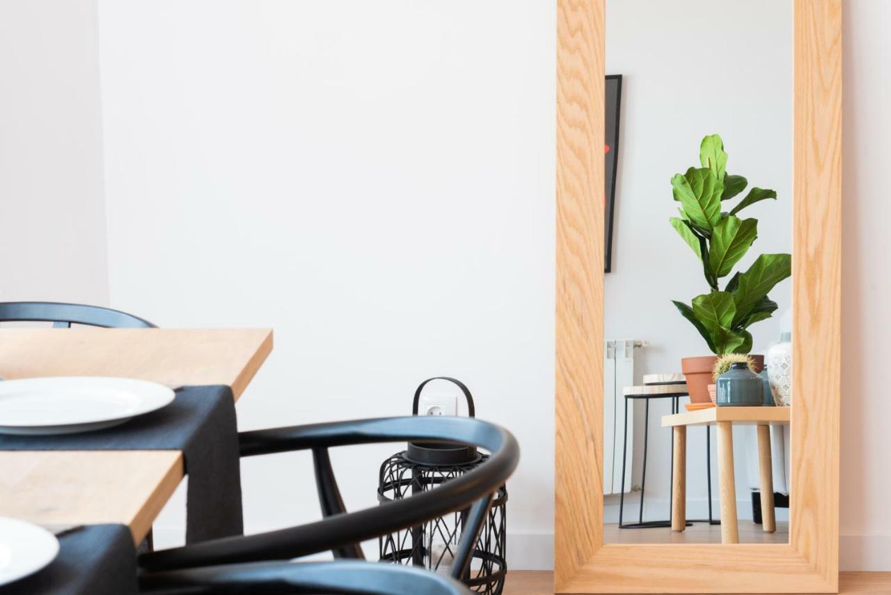 Apartamento Petit Luxe L'Atic Terrassa Exterior foto