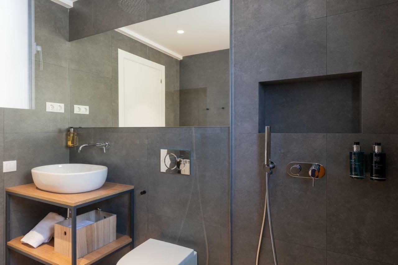 Apartamento Petit Luxe L'Atic Terrassa Exterior foto